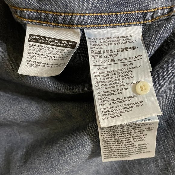Levi's Denim Western Button Down Shirt - Picture 8 of 8